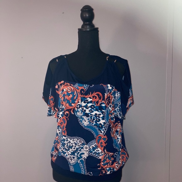 Women’s Lavish Medium top - Picture 1 of 2